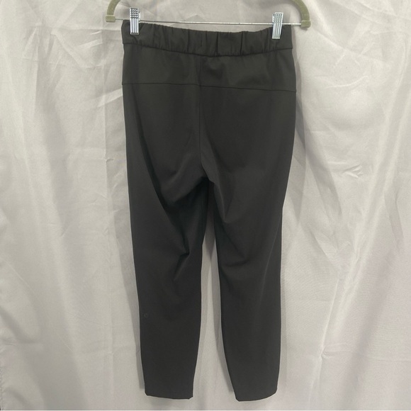Lululemon On The Fly Pant Woven Size 4 Drawstring Pockets - Picture 2 of 8